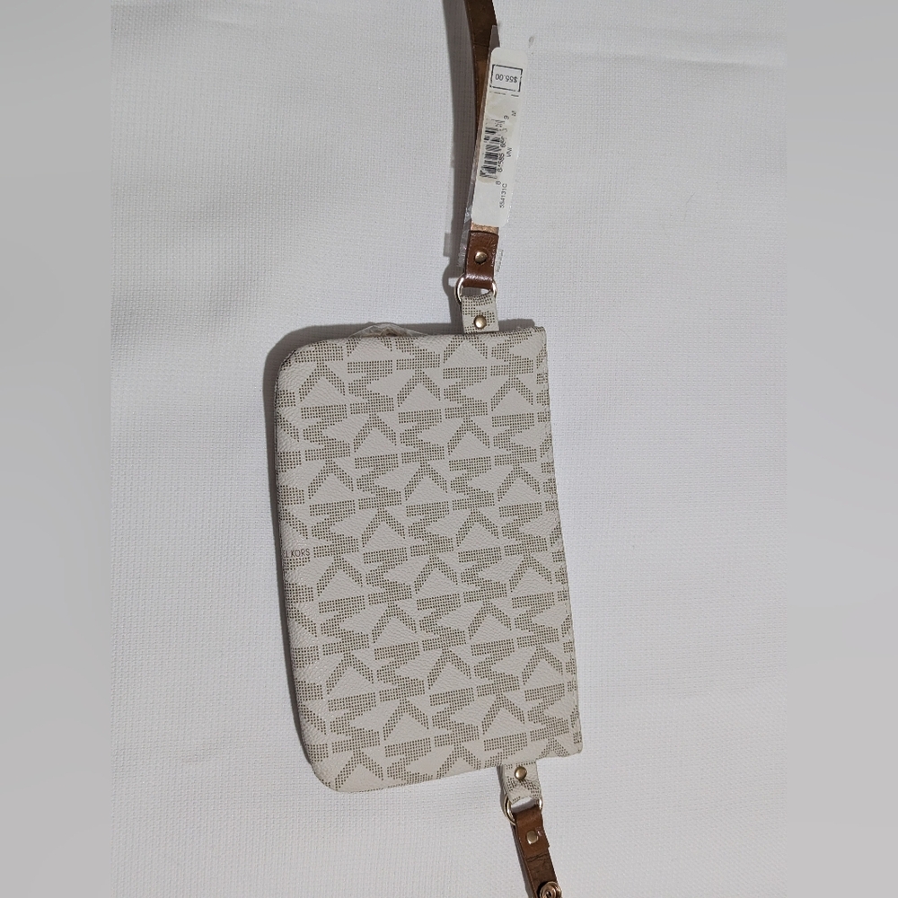 Michael Kors White Beige Logo Chain-Accent Crossbody Belt Bag - Picture 7 of 10